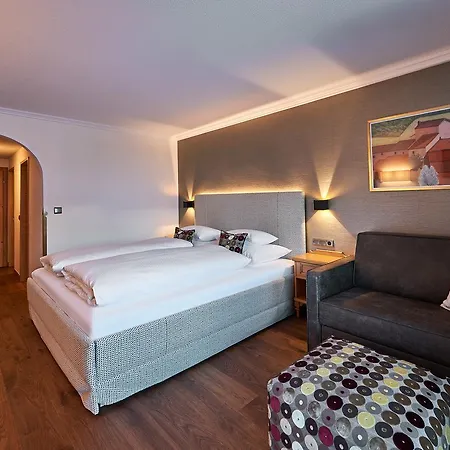 Garni Edelweiss 3*
